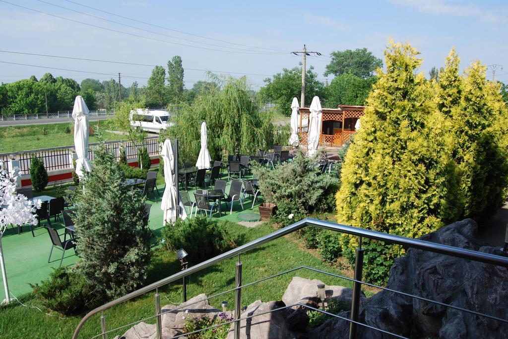 Motel Didona B Sendreni Buitenkant foto